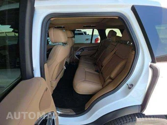 2025 Land Rover Range Rover SE – miniatura 14