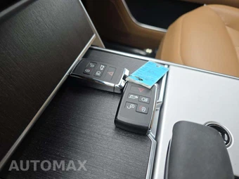 2025 Land Rover Range Rover SE – miniatura 8