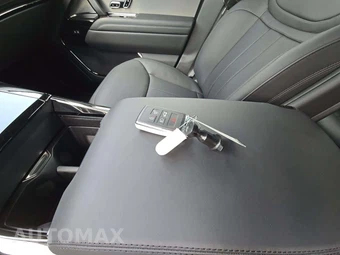 2025 Land Rover Range Rover Sport Dynamic SE - miniatura 8