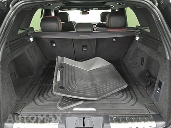 2025 Land Rover Range Rover Sport Dynamic SE - miniatura 16