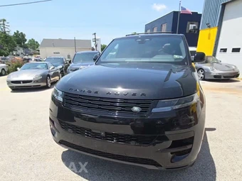 2025 Land Rover Range Rover Sport SE