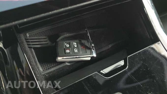 2025 Land Rover Range Rover Sport SE - miniatura 17