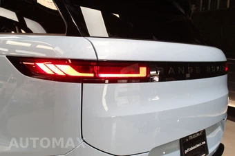 2025 Land Rover Range Rover Sport SV Edition Two – miniatura 20