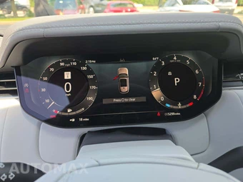 2025 Land Rover Range Rover SV – miniatura 6