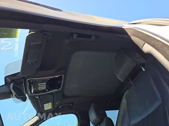 2025 Land Rover Range Rover Velar Dynamic SE – miniatura 18