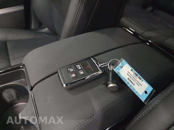 2025 Land Rover Range Rover Velar Dynamic SE - miniatura 8