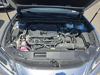 2025 Lexus ES 300h - miniatura 15