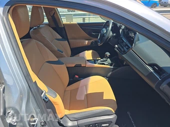 2025 Lexus ES 300h - miniatura 8