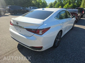 2025 Lexus ES 300h - miniatura 4