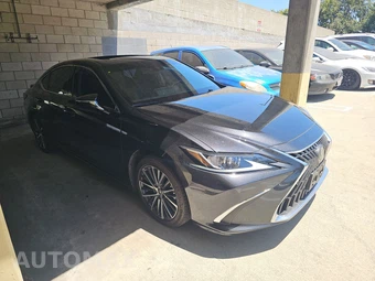 2025 Lexus ES 300h – miniatura 3