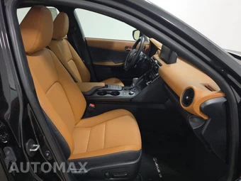2025 Lexus IS 300 - miniatura 8