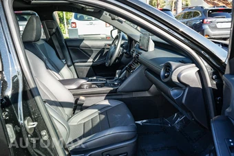 2025 Lexus IS 350 F SPORT - miniatura 17