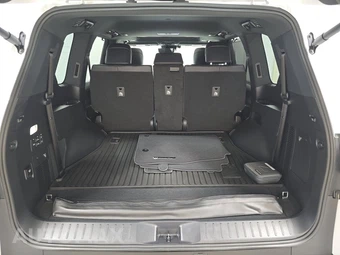 2025 Lexus LX 600 Luxury - miniatura 17