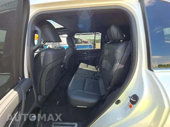 2025 Lexus LX 600 Premium – miniatura 13