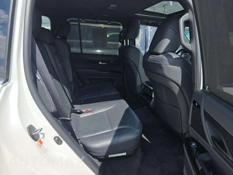 2025 Lexus LX 600 Premium – miniatura 17