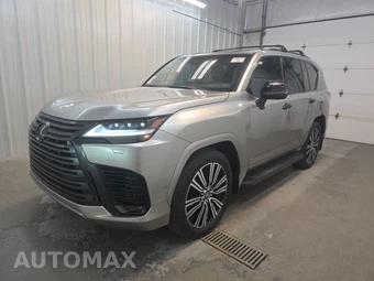 2025 Lexus LX 700h Luxury
