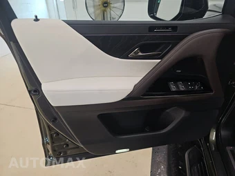 2025 Lexus LX 700h Luxury - miniatura 9