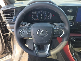 2025 Lexus NX 250 – miniatura 10