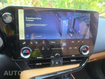 2025 Lexus NX 350 Premium - miniatura 10