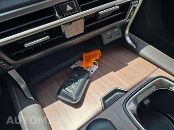 2025 Lexus RX 350h Premium Plus - miniatura 8