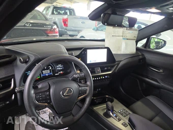 2025 Lexus UX 300h Premium – miniatura 11