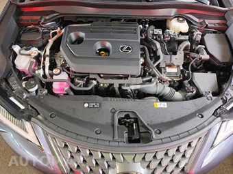 2025 Lexus UX 300h Premium – miniatura 15