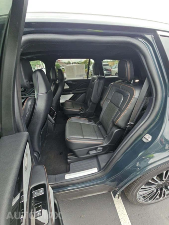2025 Lincoln Aviator Black Label - miniatura 10