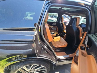 2025 Lincoln Aviator Black Label - miniatura 17