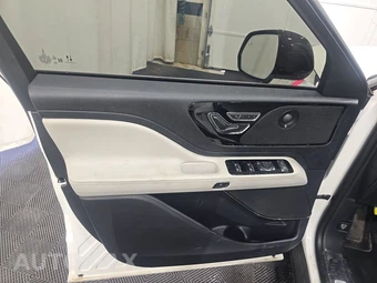 2025 Lincoln Aviator Premiere - miniatura 9