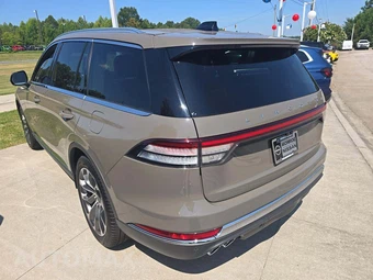 2025 Lincoln Aviator Reserve - miniatura 2