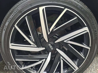 2025 Lincoln Aviator Reserve - miniatura 23