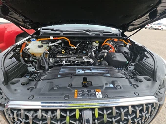 2025 Lincoln Corsair Plug-In Hybrid Grand Touring - miniatura 7