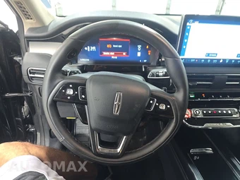 2025 Lincoln Corsair Premiere – miniatura 10