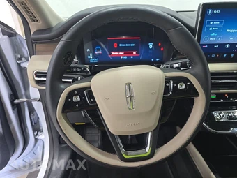 2025 Lincoln Corsair Reserve - miniatura 10