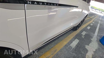 2025 Lincoln Nautilus Reserve – miniatura 24