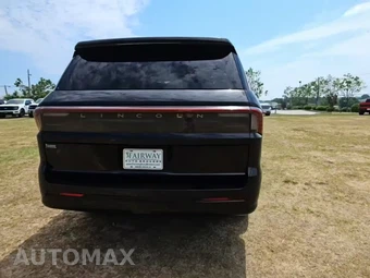 2025 Lincoln Navigator Reserve - miniatura 4