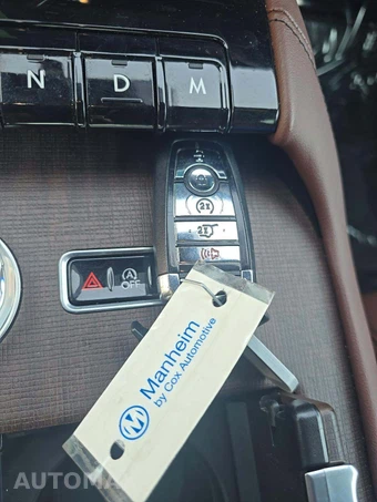 2025 Lincoln Navigator Reserve - miniatura 8