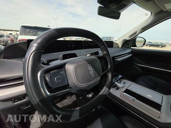 2025 Lincoln Navigator Reserve - miniatura 10