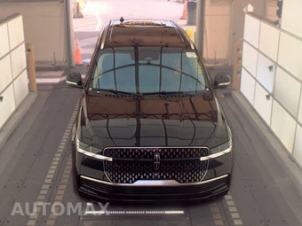 2025 Lincoln Navigator Reserve - miniatura 2