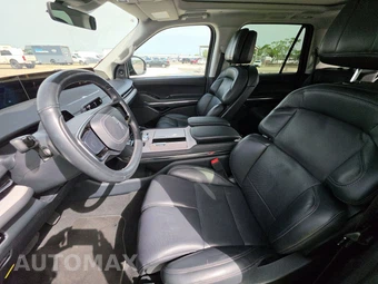 2025 Lincoln Navigator Reserve - miniatura 7