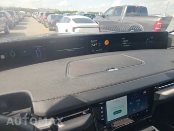 2025 Lincoln Navigator Reserve - miniatura 11