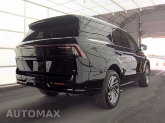 2025 Lincoln Navigator Reserve - miniatura 4