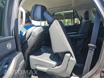2025 Lincoln Navigator Reserve - miniatura 13