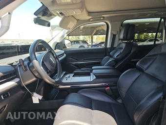 2025 Lincoln Navigator Reserve - miniatura 7