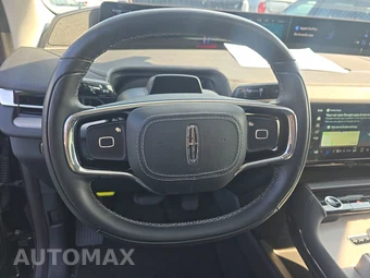 2025 Lincoln Navigator Reserve - miniatura 35