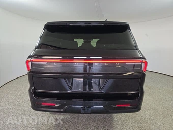 2025 Lincoln Navigator Reserve - miniatura 5