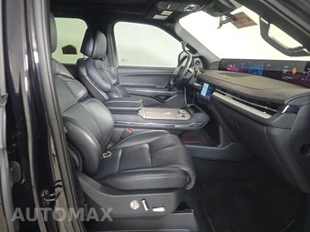 2025 Lincoln Navigator Reserve - miniatura 8