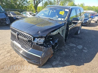 2025 Lincoln Navigator Reserve - car from the USA, Manheim Buy-Now listing at AUTOMAX
