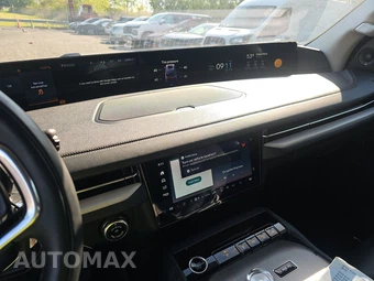2025 Lincoln Navigator Reserve - miniatura 11