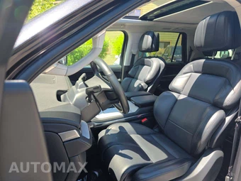 2025 Lincoln Navigator Reserve - miniatura 3